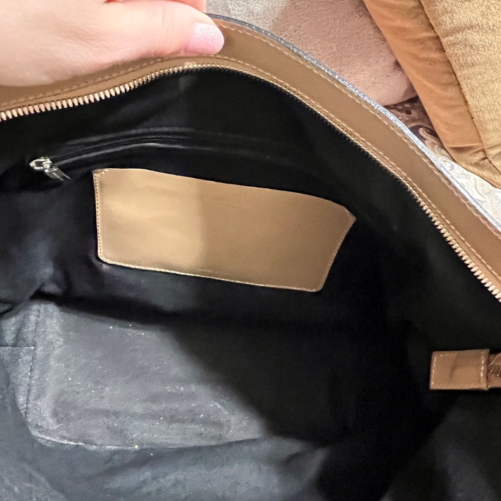 Beautiful Red Burberry Check Bag - Picture 8 of 16